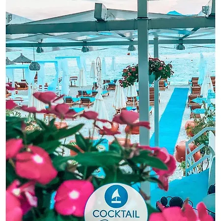 Otel Cocktail & Dreams - 3*