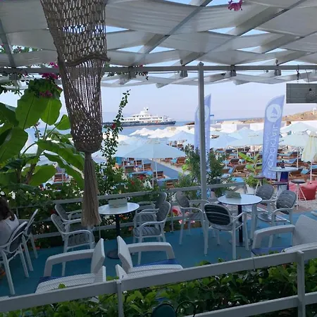 Cocktail & Dreams - Otel Saranda