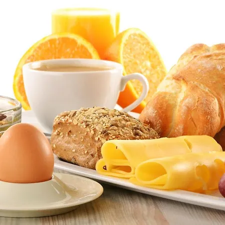 Hotel Cocktail & Dreams - 3*