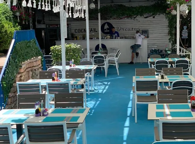 Hotell Cocktail & Dreams -