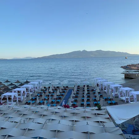 ホテル Cocktail & Dreams - Sarandë