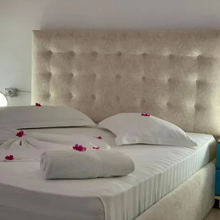 Cocktail & Dreams - 3*