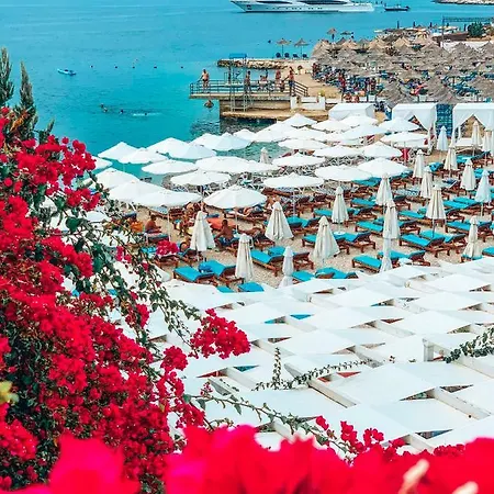 호텔 Cocktail & Dreams -