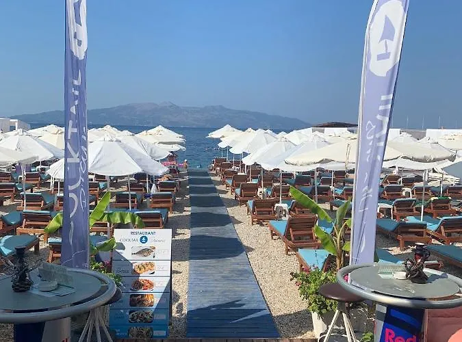 Cocktail & Dreams - 3*